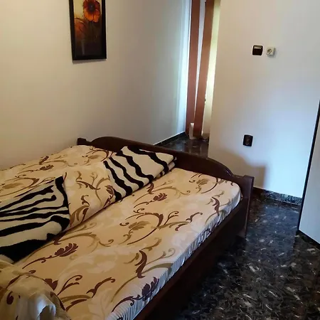 Mavros Apartament2 *